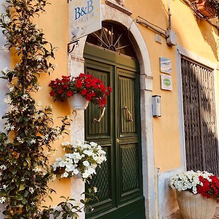 Affittacamere In Piazzetta Sarzana Exterior photo