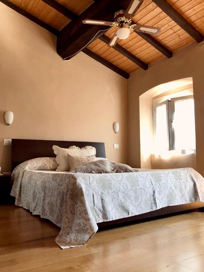 Affittacamere In Piazzetta Sarzana Exterior photo